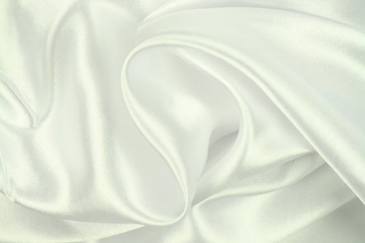 Satin (polyester)