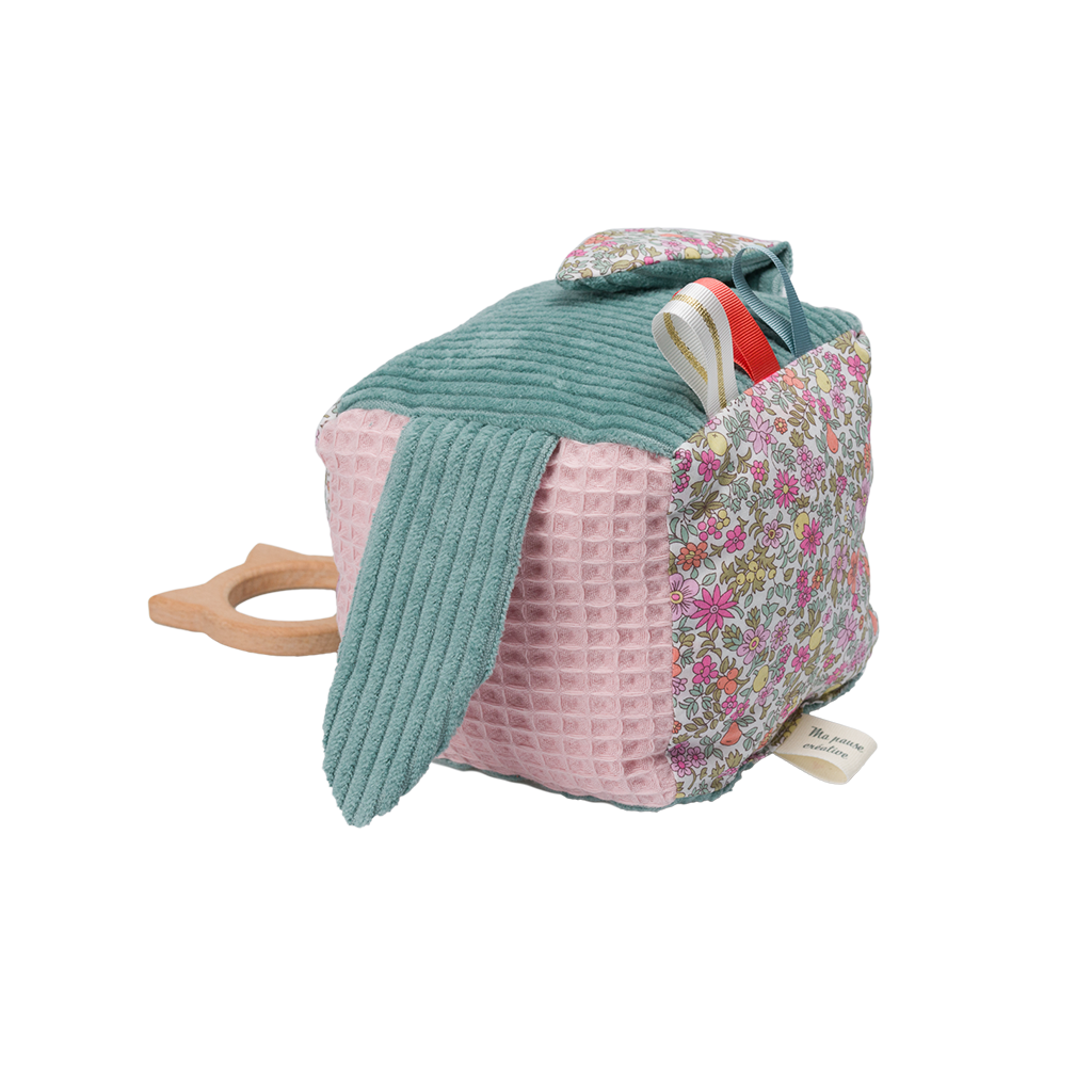 Com'1 Idée - Kit Cube éveil | Charline