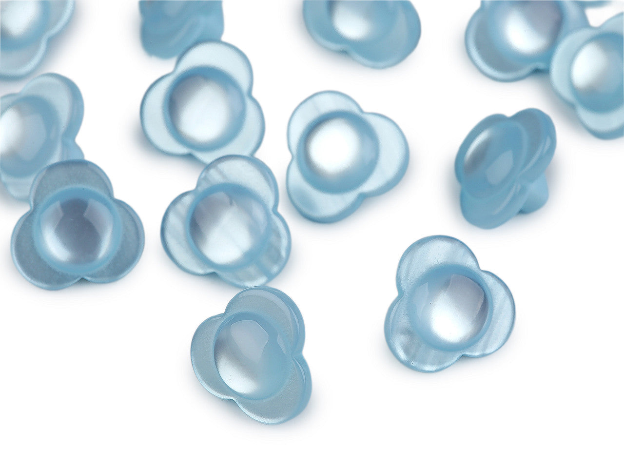 Bouton Fleur nacrée, taille 13,9mm - 20pc