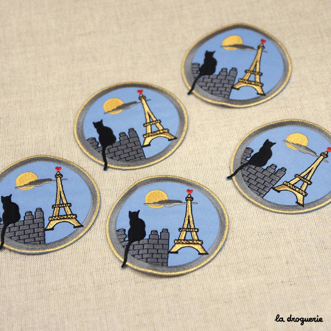 LA DROGUERIE - Ecusson Chat sur les toits