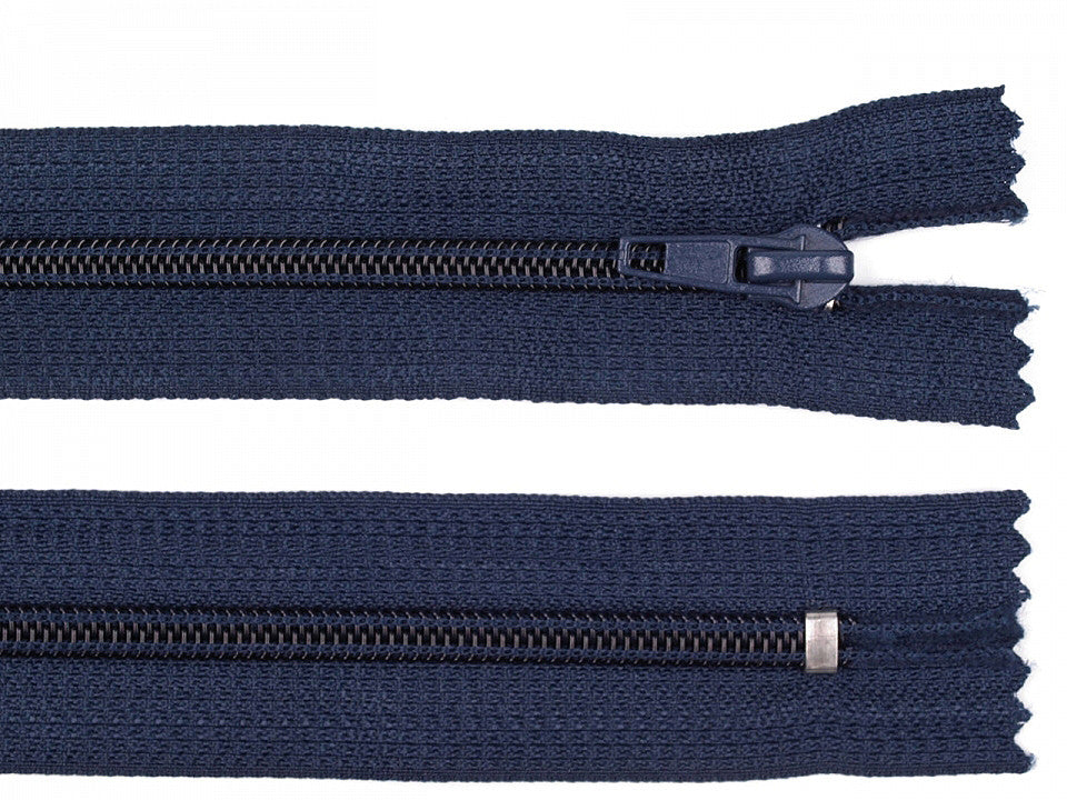 FAG en nylon, No 5, extrémité fermée, 18 cm, POL