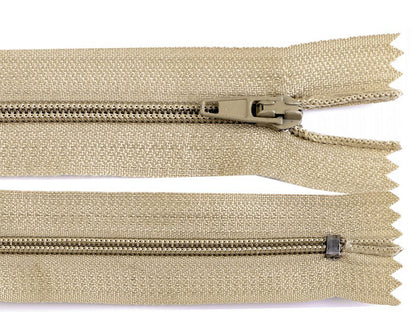 FAG en nylon No 3, longueur 18 cm, verrouillage automatique