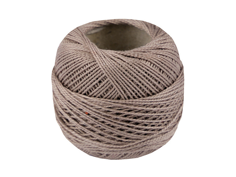 Pelote de fil de broderie en coton, NITARNA Rép. Tchèque - 10pc