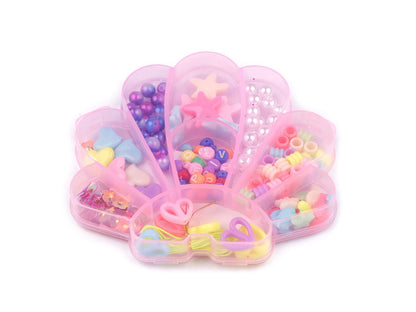 Assortiment de perles + ficelle en nylon dans une boîte - Coquillage, Licorne, Ourson - 1boîte