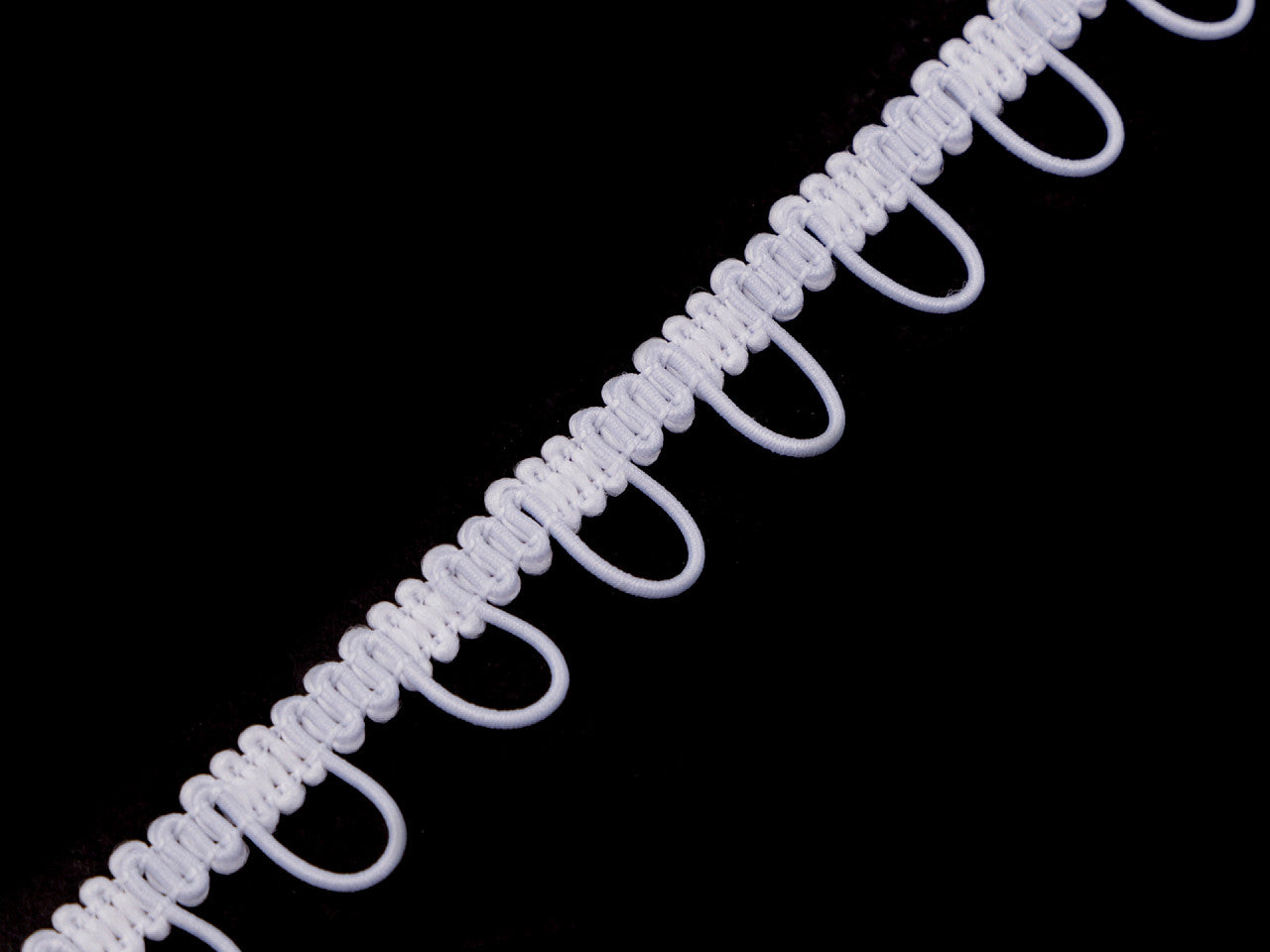 Liseré tressé avec boucles extensibles pour boutons, largeur 15 mm