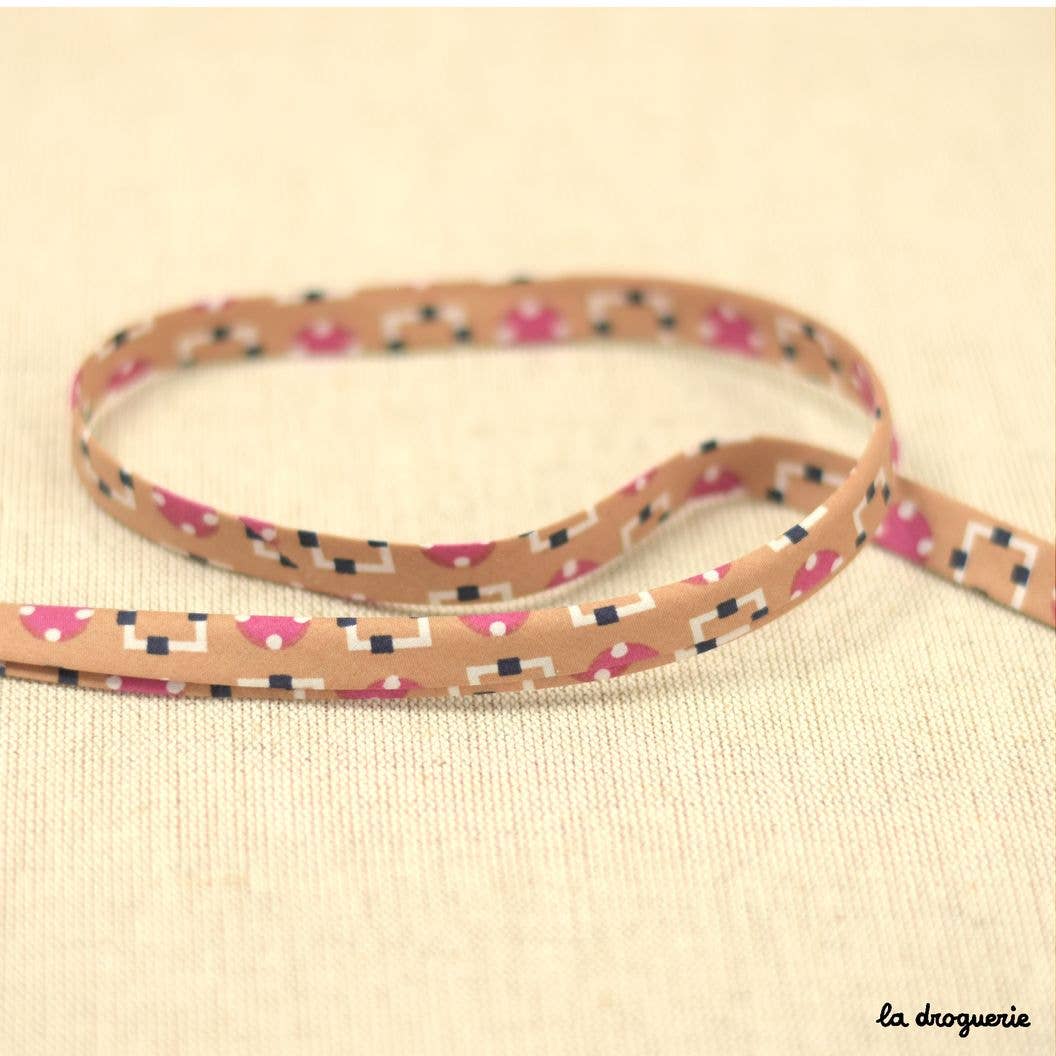 LA DROGUERIE - Biais Awalé - Fond sable - largeur pliée 10 mm