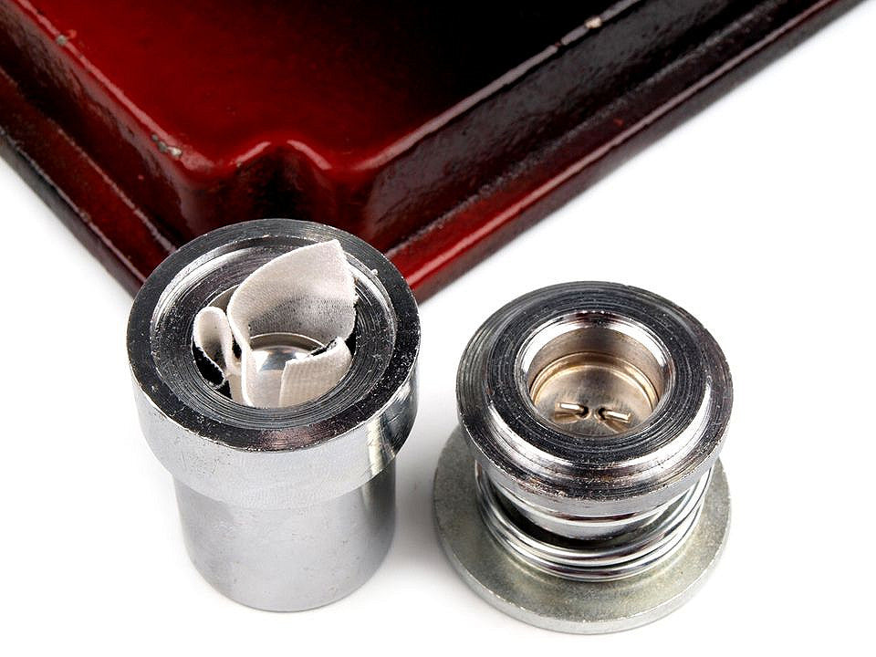 Bouton auto-couvert métallique, taille 17,7mm