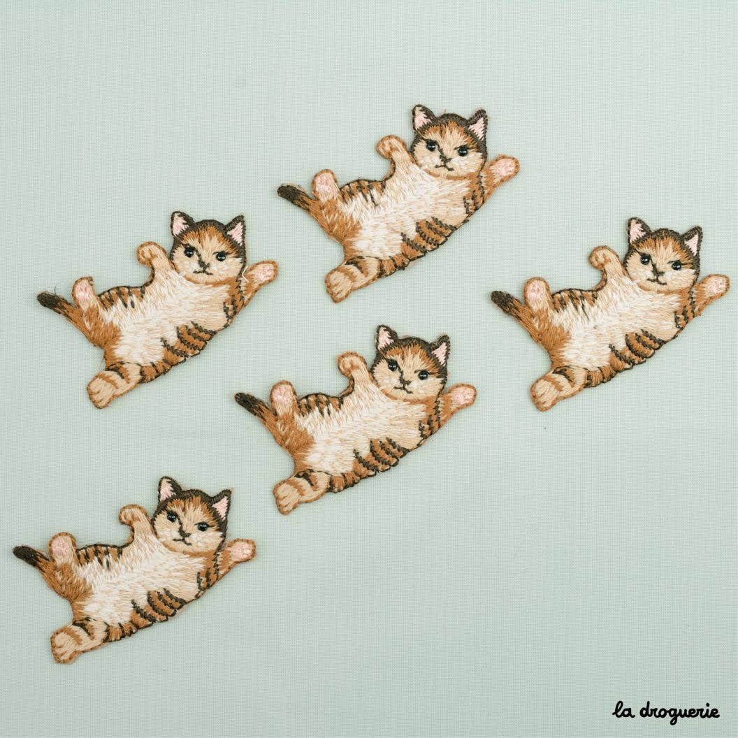 LA DROGUERIE - Écusson "Chat câlin"