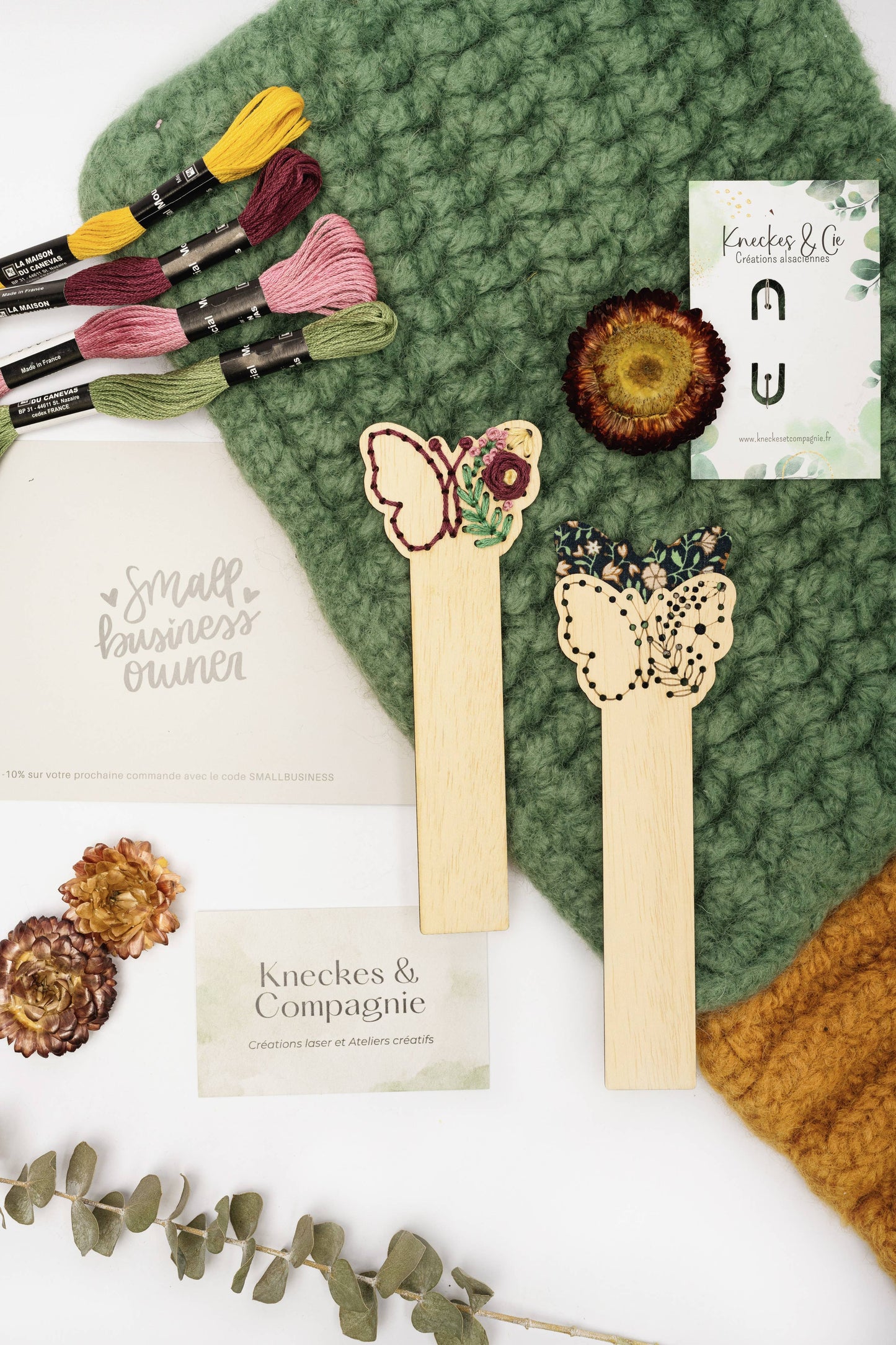 Kneckes & Compagnie - Kit de broderie marque page papillon