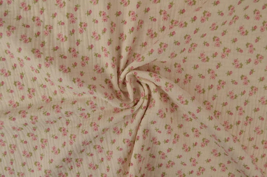 Double gaze Muslin Print 10-22 – petites fleurs roses sur fond beige