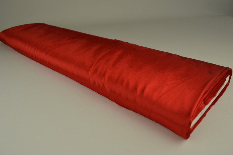 Satin (polyester)