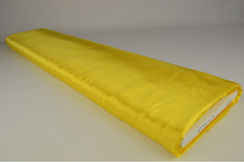 Satin (polyester)