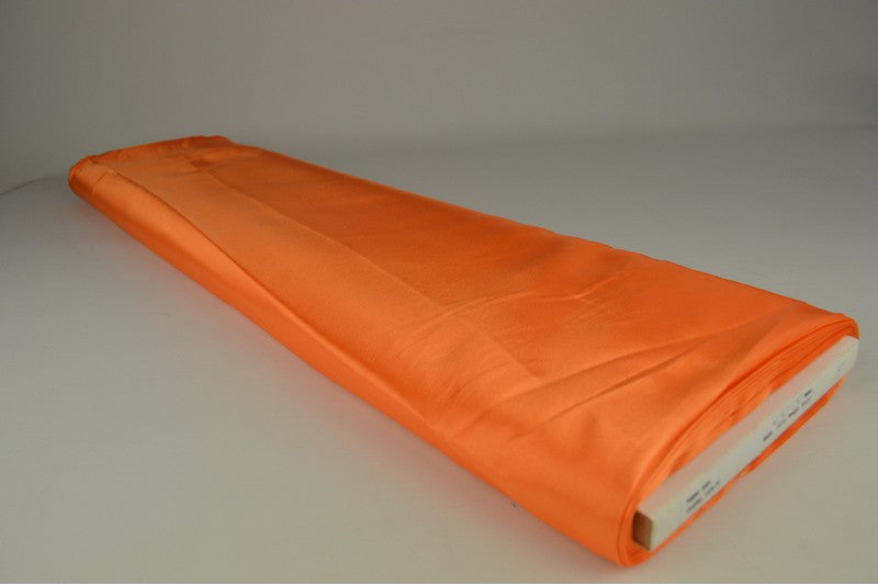 Satin (polyester)