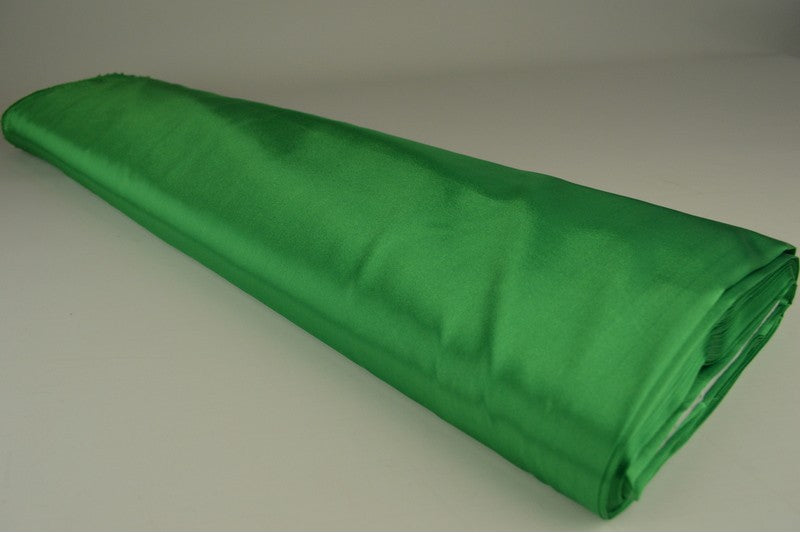 Satin (polyester)