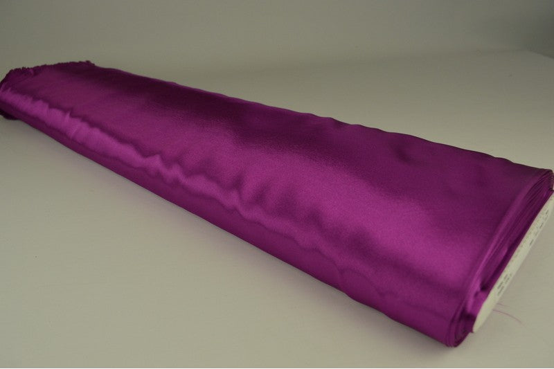 Satin (polyester)