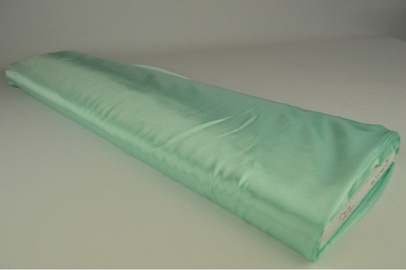 Satin (polyester)