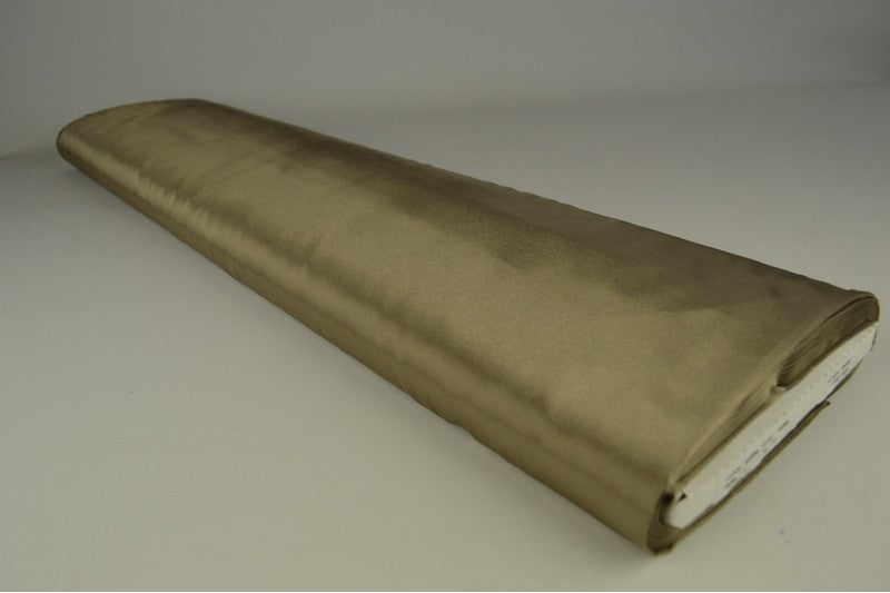 Satin (polyester)