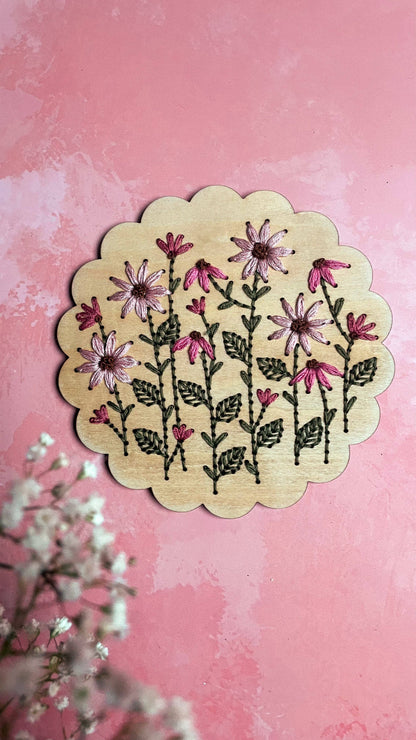 Kneckes & Compagnie - Kit de broderie fleurs roses