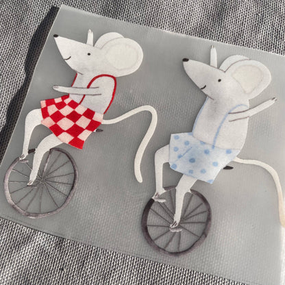 Hannahs Firlefanz - Image à repasser de souris sur monocycle